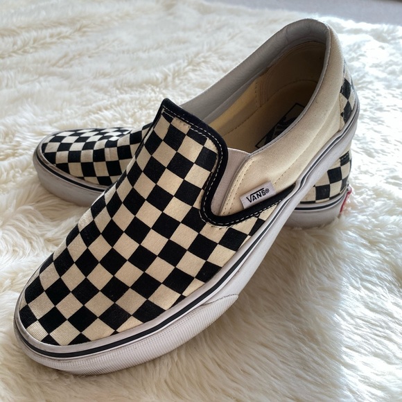 fully checkered vans
